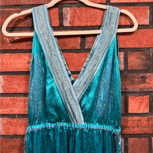 Calypso St. Barth Teal and Pink Patterned Garment - Picture 3 of 7